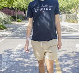 Le dispositif biosymbiotique mis au point par Phillip Gutruf et ses collaborateurs se recharge sans fil. Avec l’aimable autorisation de Max Farley et Tucker Stuart The biosymbiotic device developed by Phillip Gutruf and his collaborators charges wirelessly. Courtesy of Max Farley and Tucker Stuart