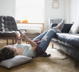 Brand Orange - screen addiction